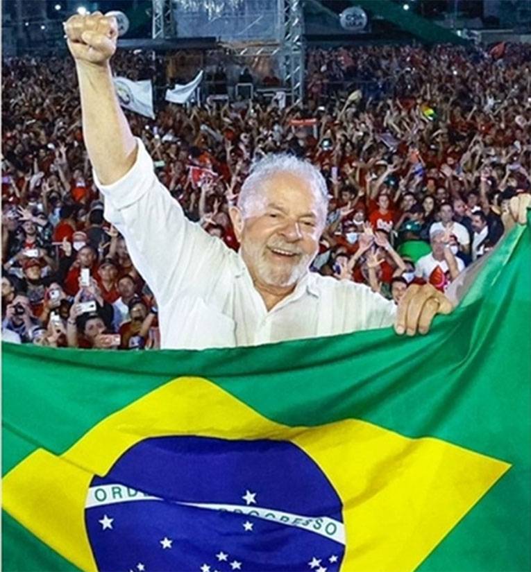 Lula volta a Presidência da República e pela primeira vez um candidato não se reelege